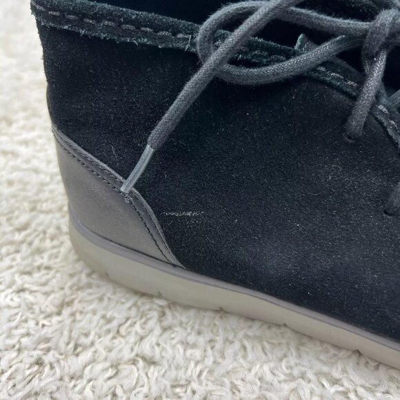 UGG M Hendrickson Black Leather Chelsea Boots main image 13